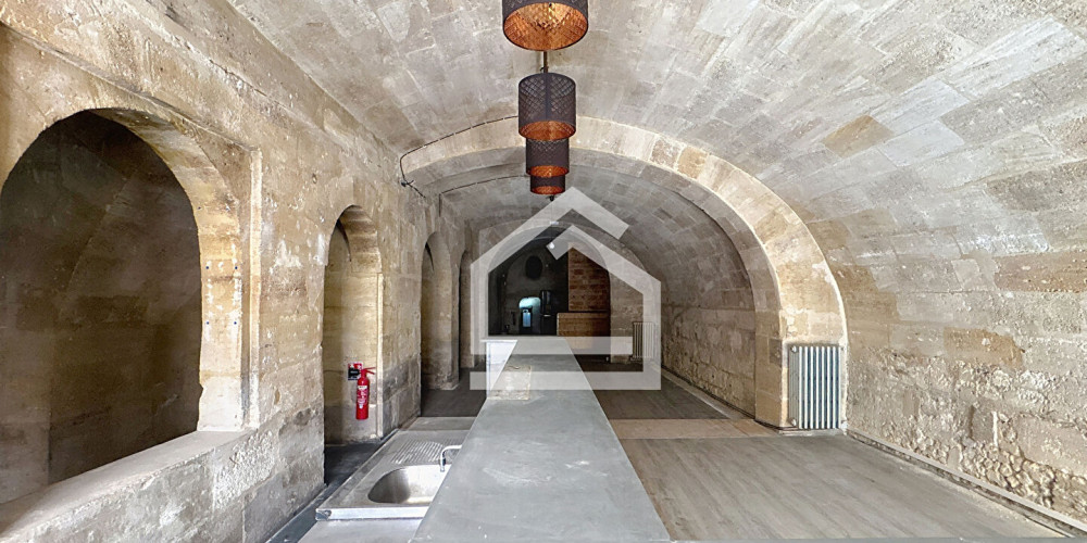 local commercial à BORDEAUX (33000)